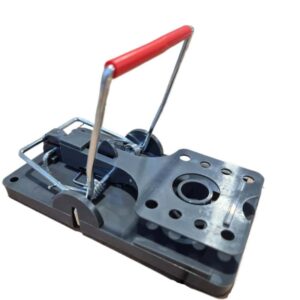 grå profesjonell rottefelle med rød bar